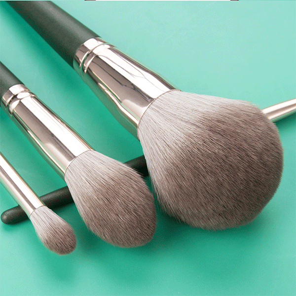 14-Piece Dark Green Brush Set with Pouch Makeup Brush Iconix 